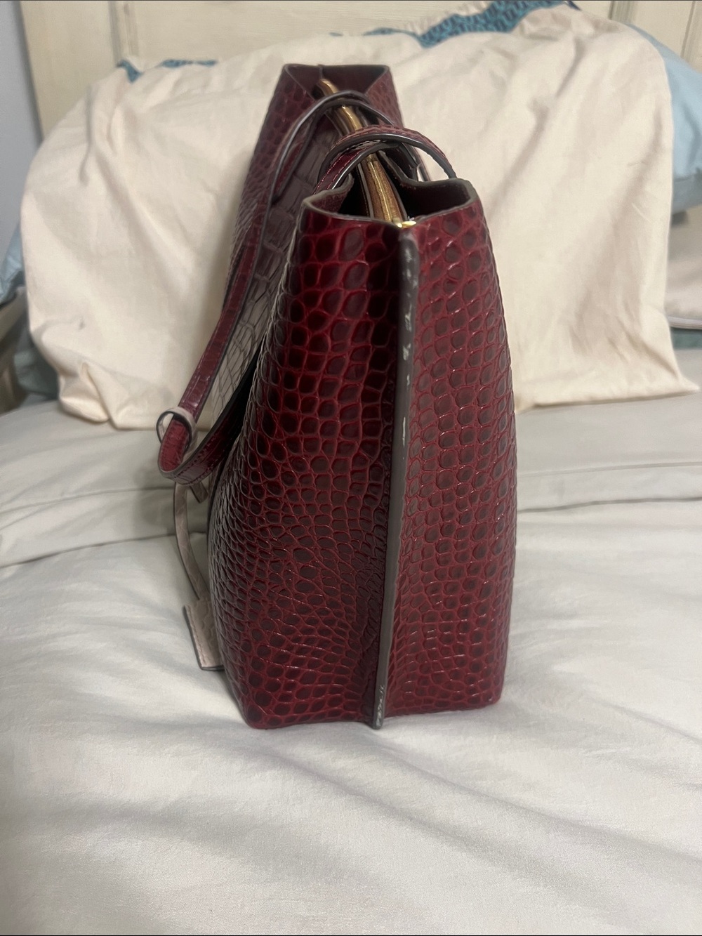 Tory Burch Perry Croc Embossed Leather Tote with dust bag - Picture 4 of 8